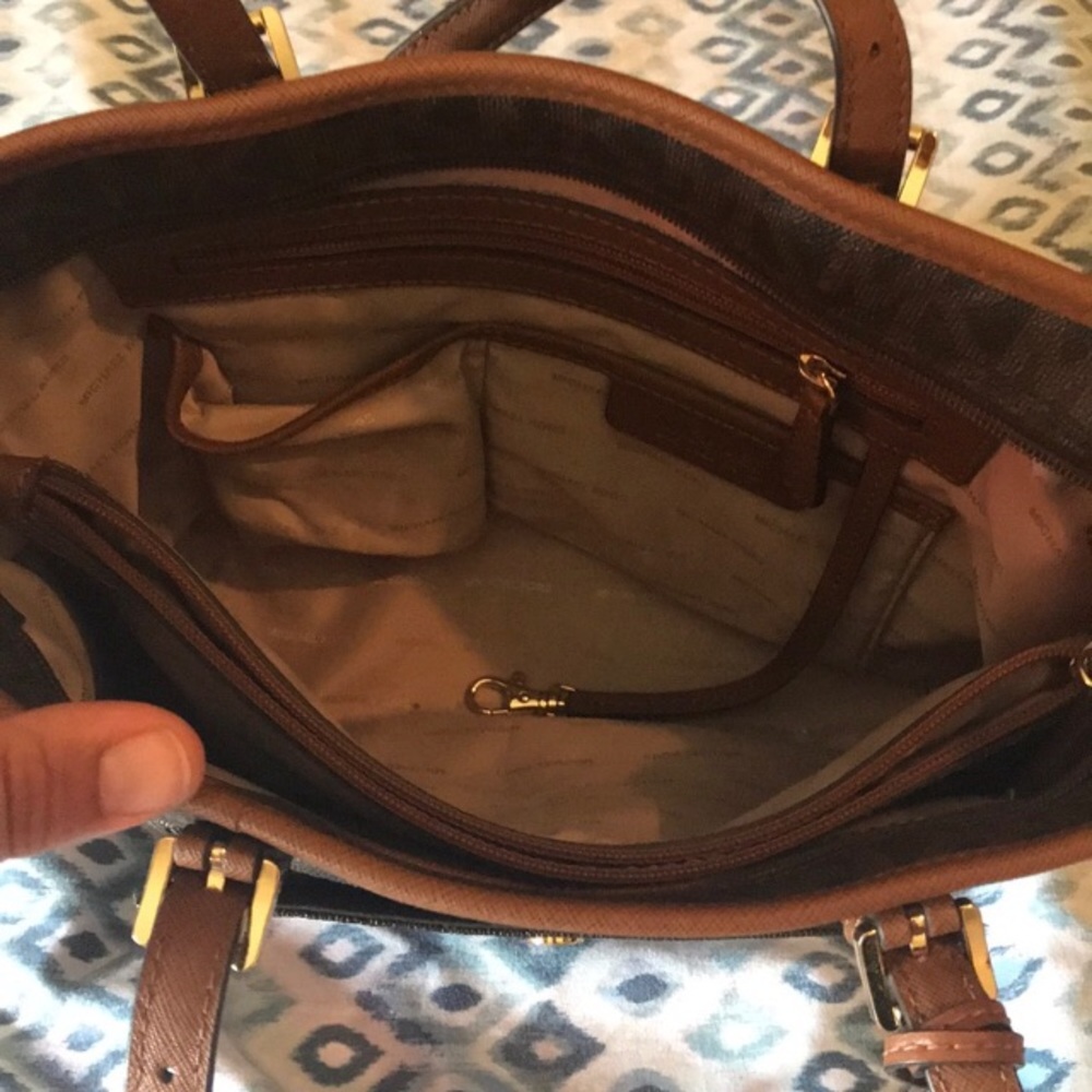 Michael kors tote